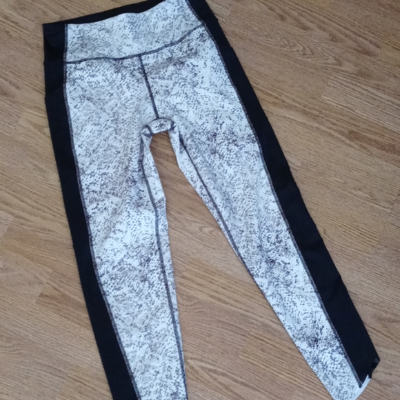 Ideology White Black Snakeskin Leggings Small - Picture 2 of 4